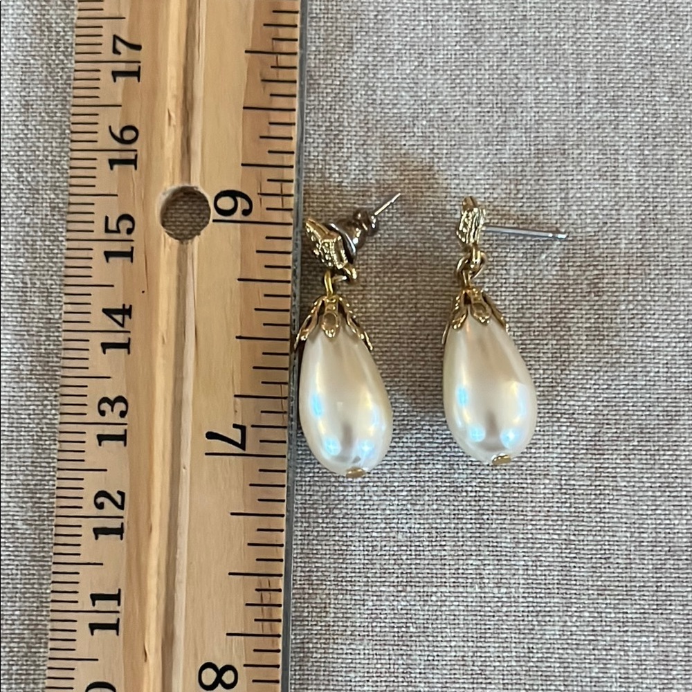 Elegant Pearl Drop Earrings